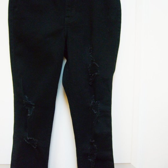 New Hollister High Rise Crop Distressed Skinny Jean - Picture 2 of 7